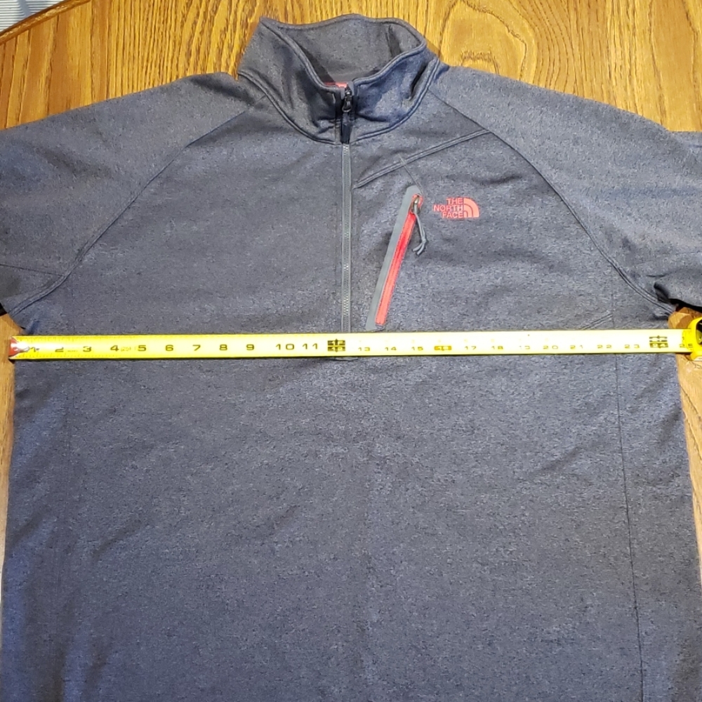 Men's North Face 1/4 Zip Top - Picture 5 of 6